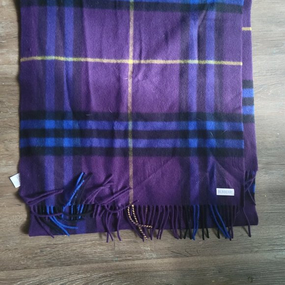 New With Tags Burberry Giant Check Cashmere Scarf for Women In Ribbon Color - Picture 14 of 15